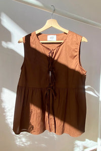 Line Tie Sleeveless Blouse - Ost
