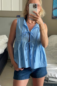 Line Tie Sleeveless Blouse - Ost